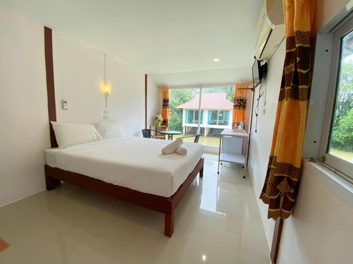 Banpak Suankaew Talaynoi Hotel Phatthalung Exterior photo